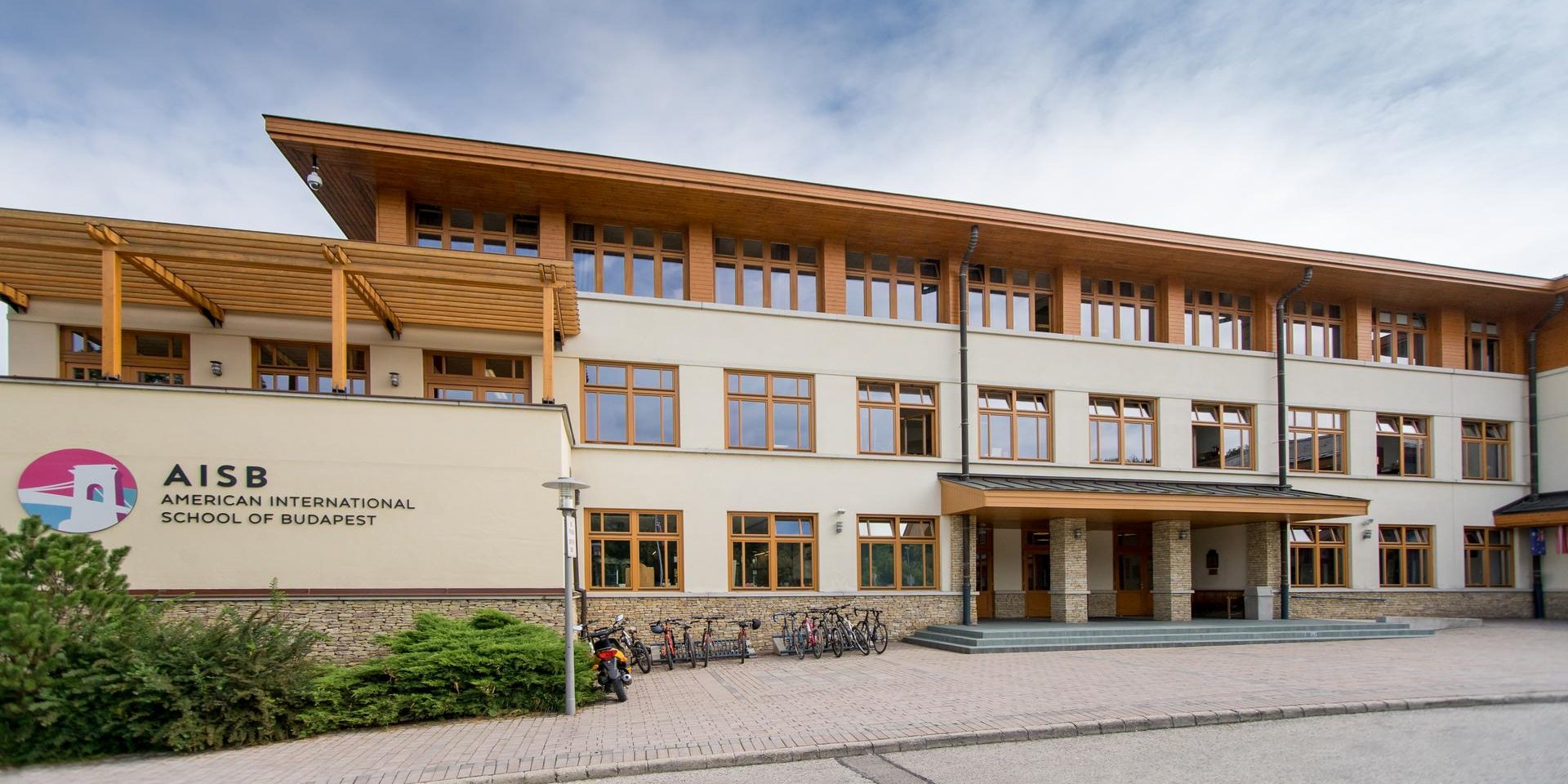 Az American International School of Business épülete