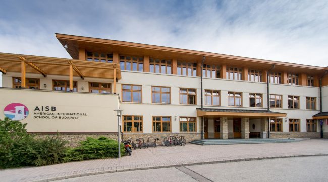 Az American International School of Business épülete