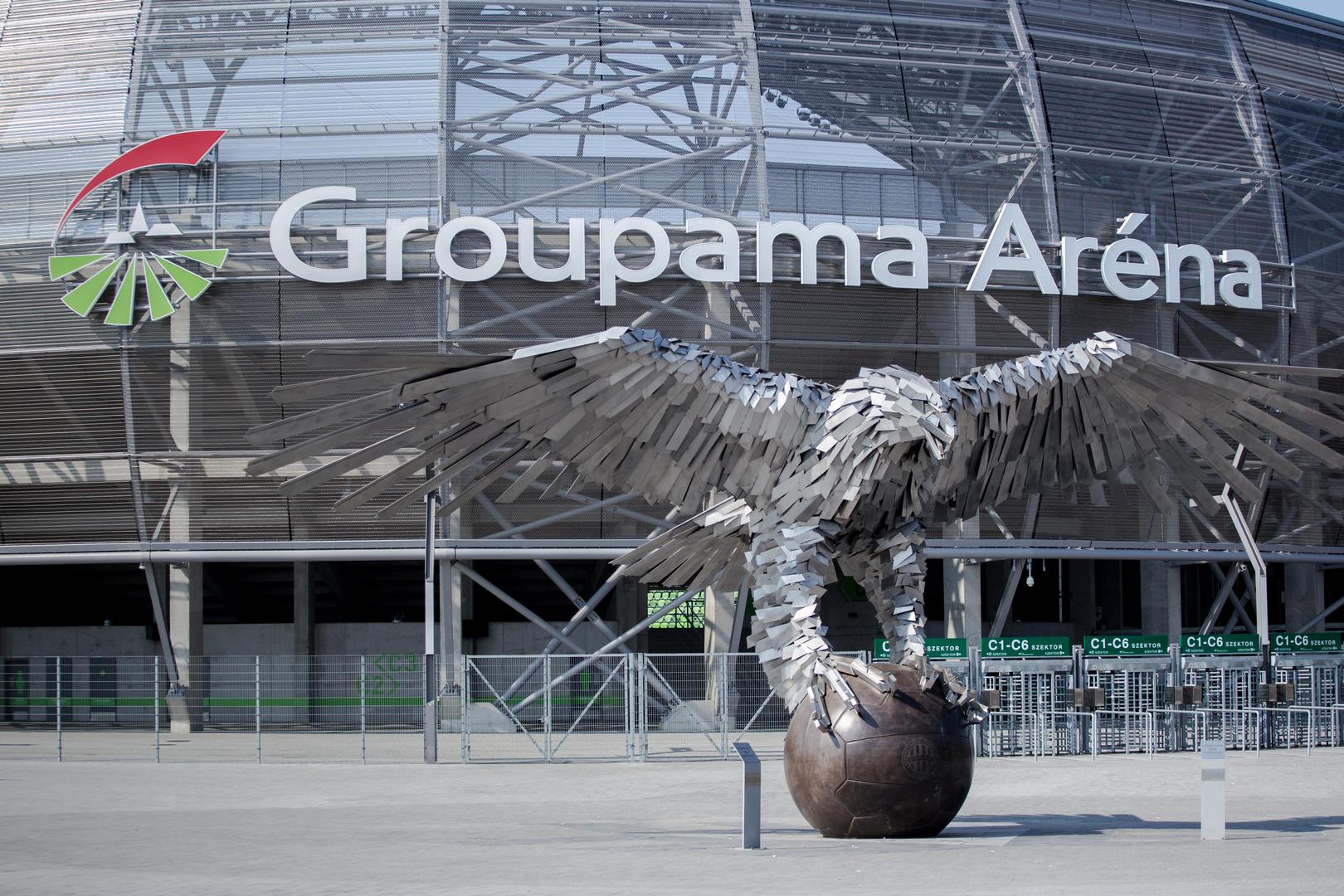 A Groupama Aréna ikonikus szobra
