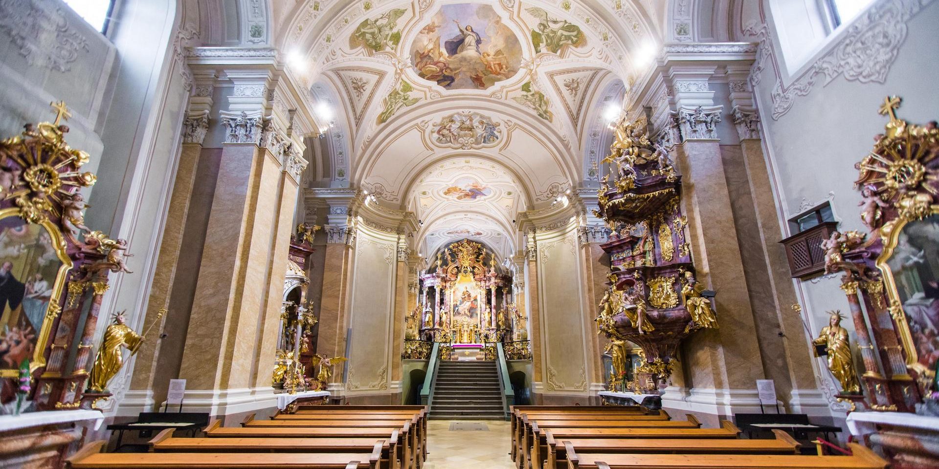 A Tihanyi Apátság belső tere