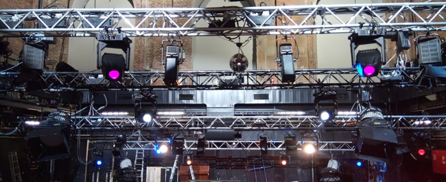 High End Systems SolaFrame Studio 2021 MÁJUS 28 A müncheni Marstall Színház is High End Systems SolaFrame Studio robotlámpákat használ
