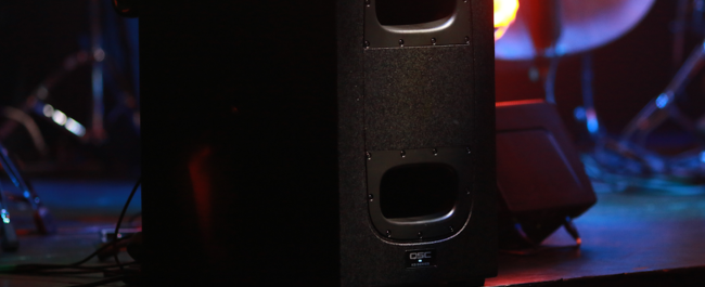 A különbségek a padlóra helyezett és a függesztett mélysugárzók között