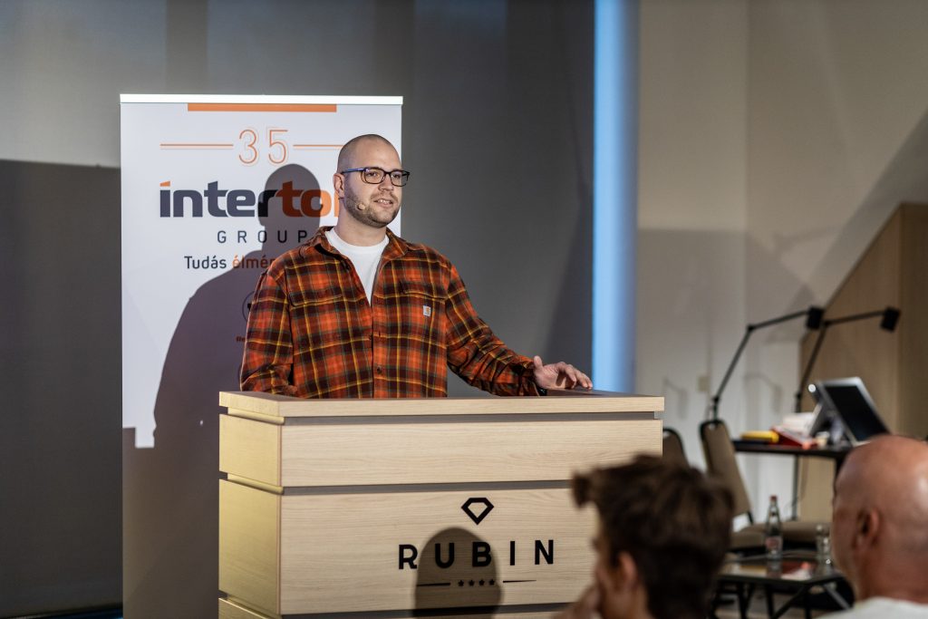 Csapó Benedek - Videotechnikai rendszermérnök